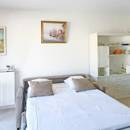 Cosy Center Beaches Shopping And Congresses Live In Merle Apartment